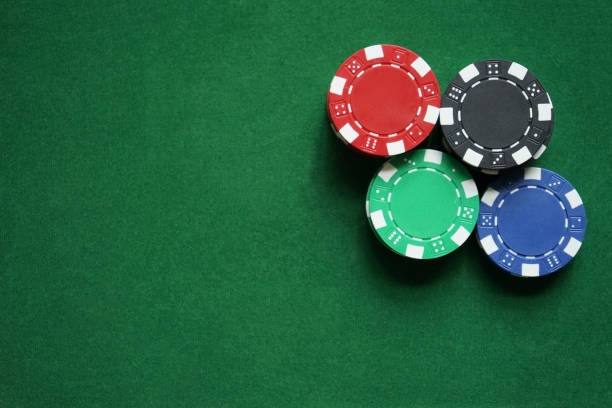 konterwd login mobile app interface showing live dealer table on Android and iOS devices